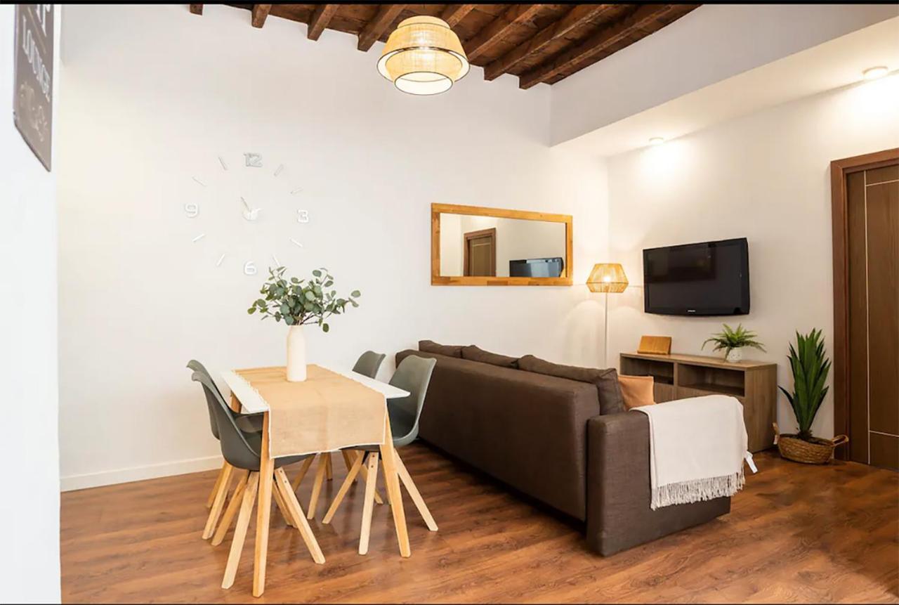 Rustic & Nice Apartment In Malaga Center Esterno foto